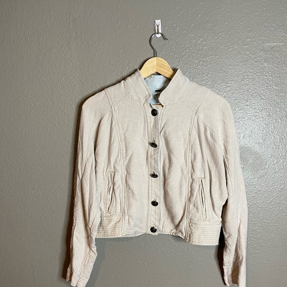 Free People Jackets & Blazers - Free People Cream Linen Blend Lightweight Jacket Cropped